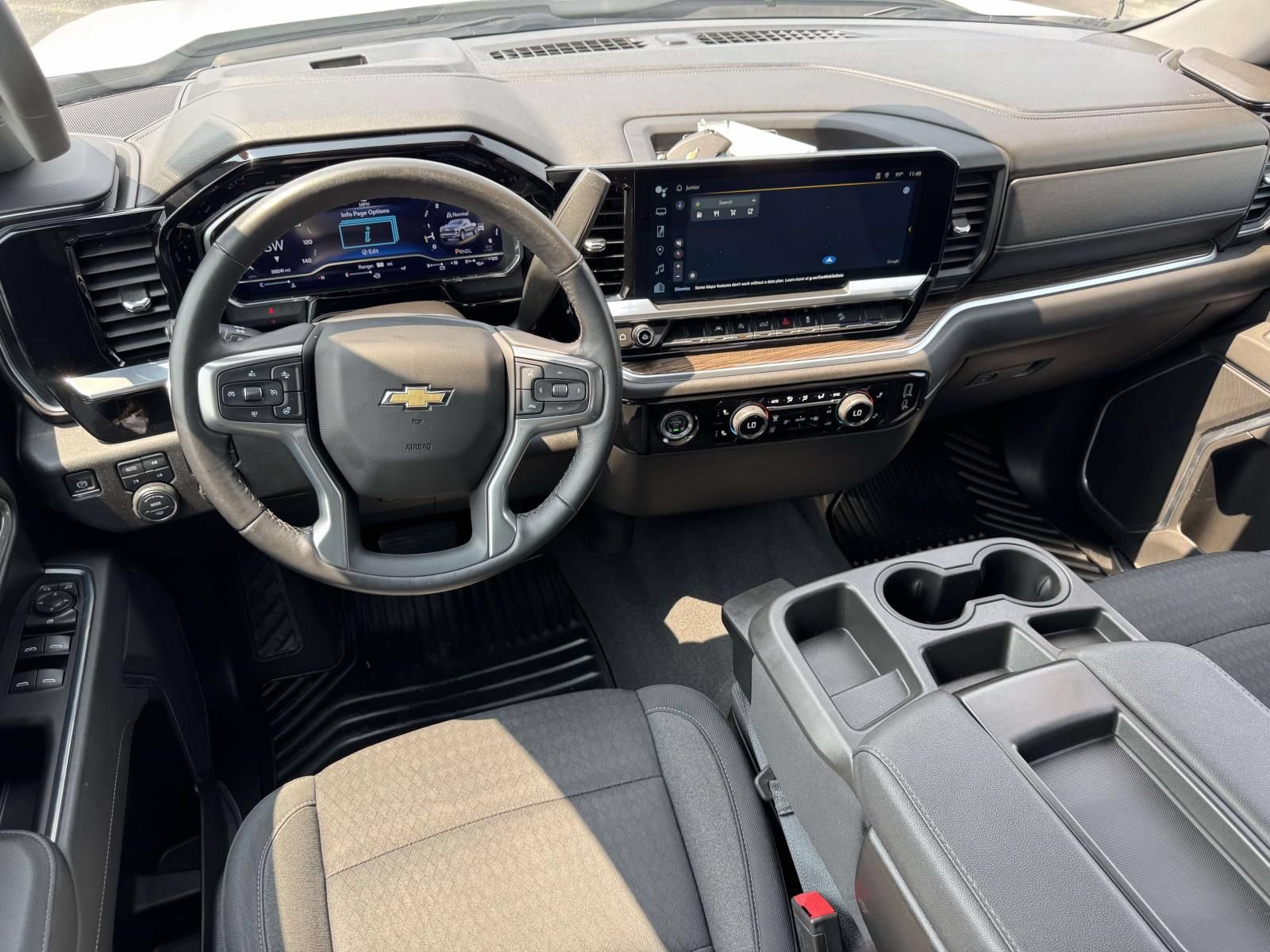 Used 2022 Chevrolet Silverado 1500 LT w/ Z71 Off-Road Package AWD/4WD video 2