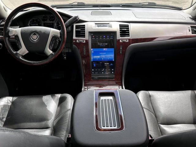 Used 2012 Cadillac Escalade EXT Luxury image 17