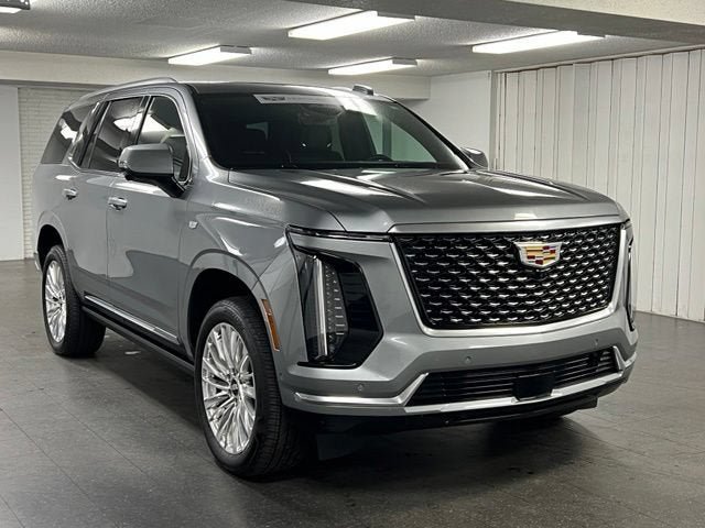 Certified 2026 Cadillac Escalade Luxury AWD/4WD image 7