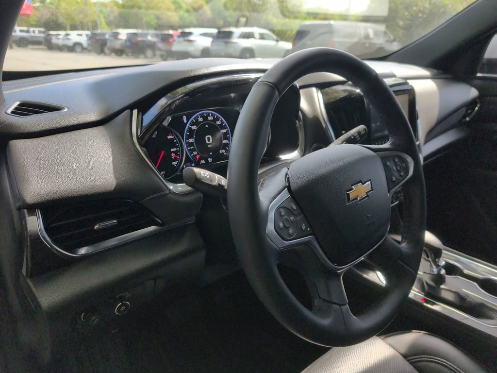 Used 2023 Chevrolet Traverse High Country AWD/4WD image 33