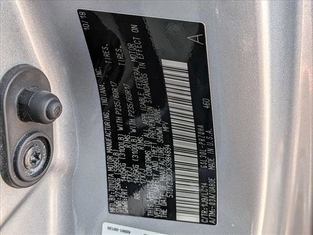 Used 2019 Toyota Sienna XLE FWD image 19