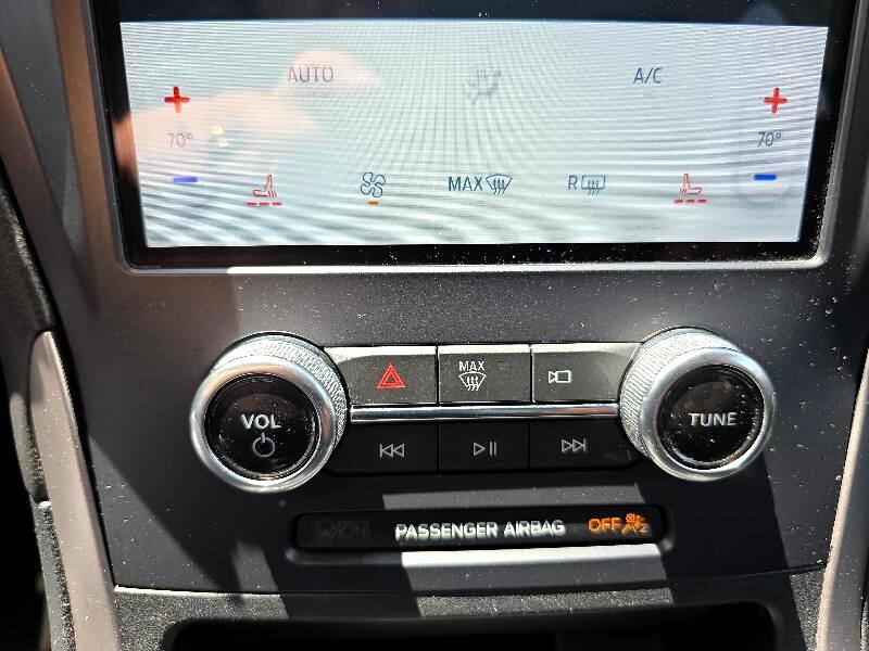 Used 2022 Ford Edge SEL image 12