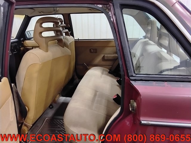 Used 1989 Volvo 240 DL RWD image 15