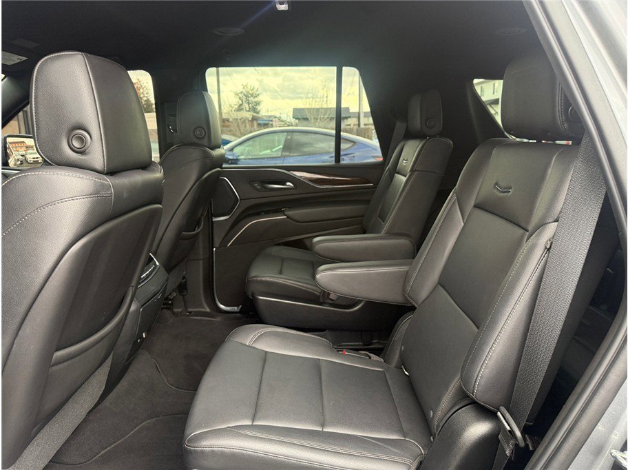 Used 2021 Cadillac Escalade Luxury AWD/4WD image 29