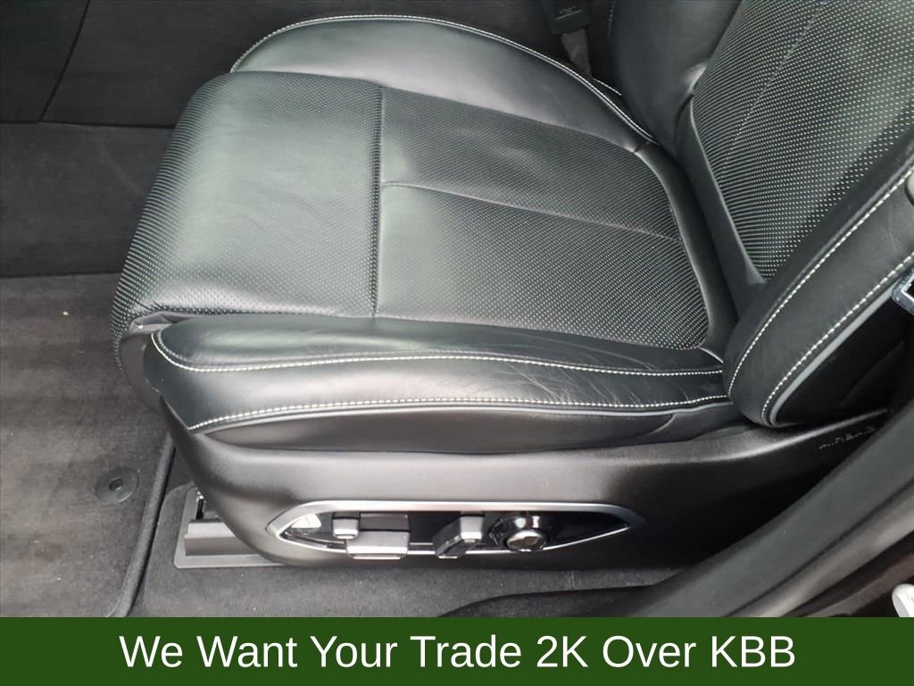 Used 2025 Jeep Grand Cherokee Overland w/ Adv Protech Group III image 11