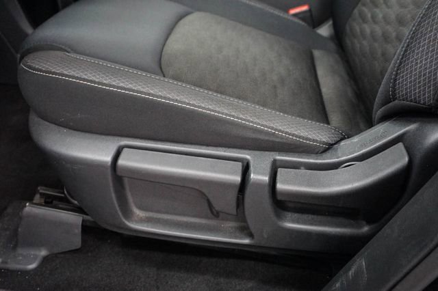 Used 2024 Nissan Pathfinder S image 6