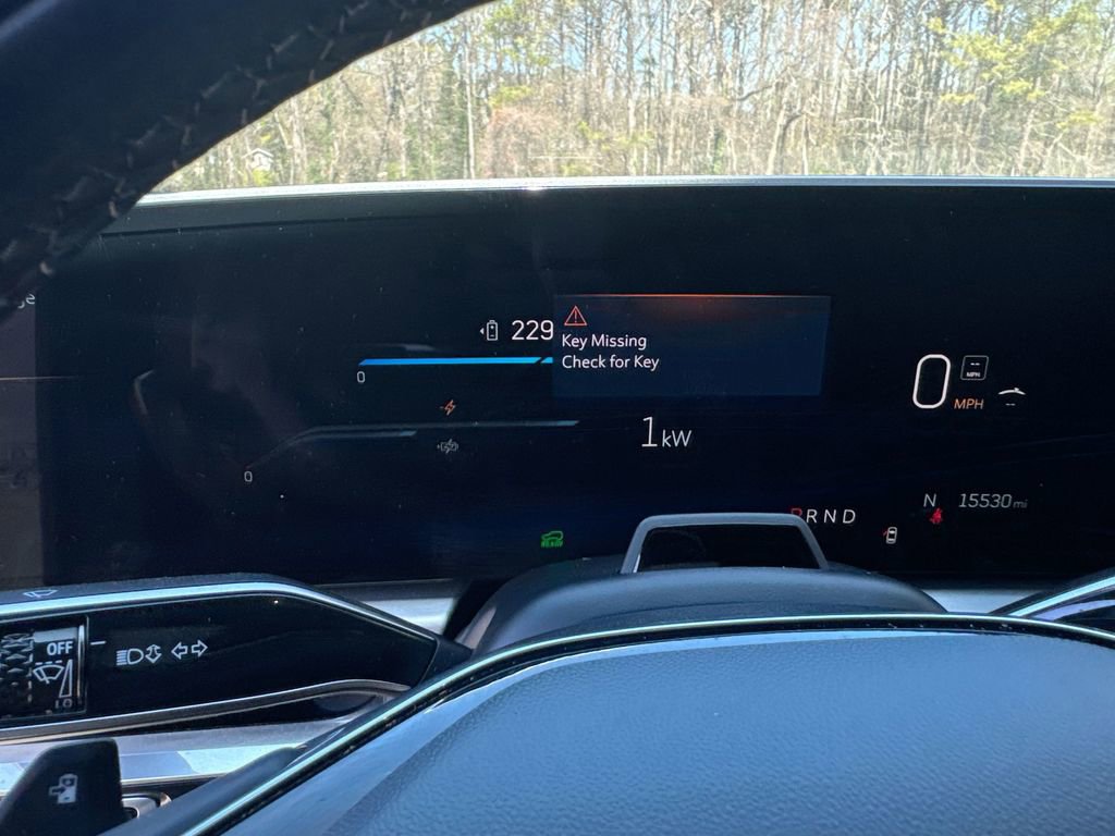 Used 2024 Cadillac Lyriq Sport image 21