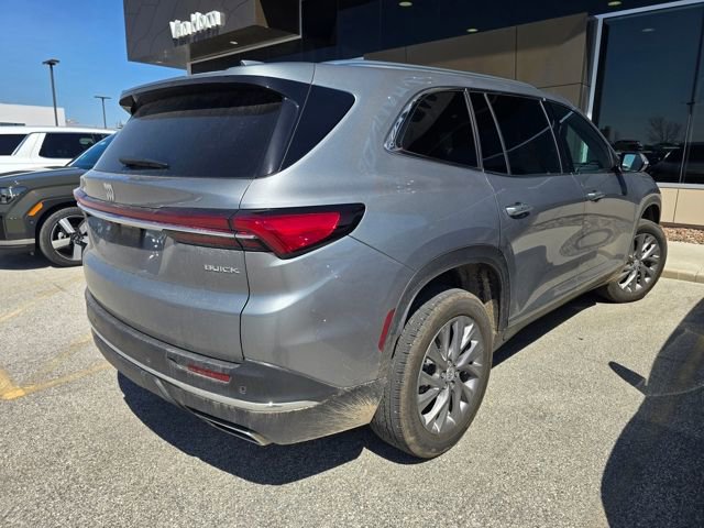 Used 2025 Buick Enclave Preferred w/ Power Package FWD image 7