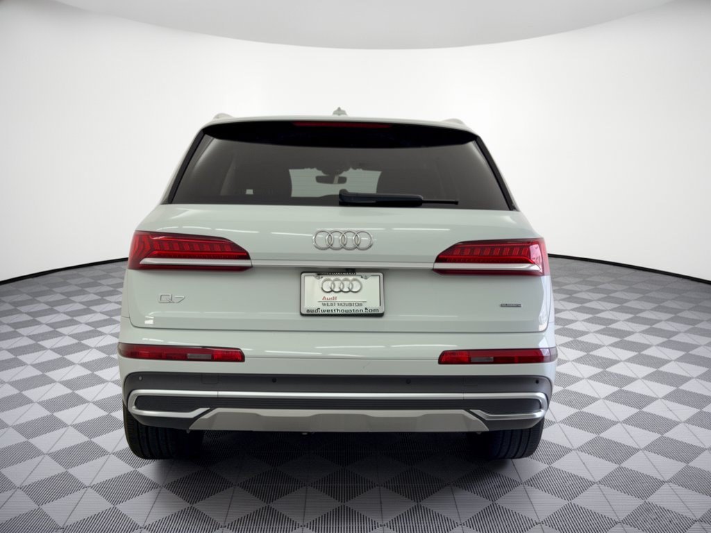 Used 2023 Audi Q7 2.0T Premium w/ Convenience Package AWD/4WD image 11