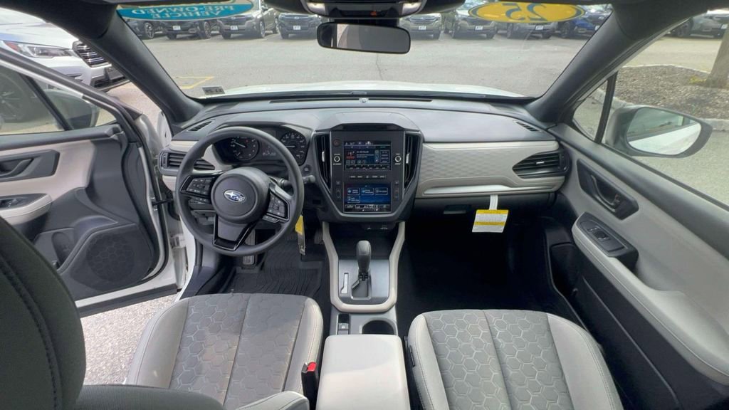 Certified 2025 Subaru Forester AWD/4WD image 13