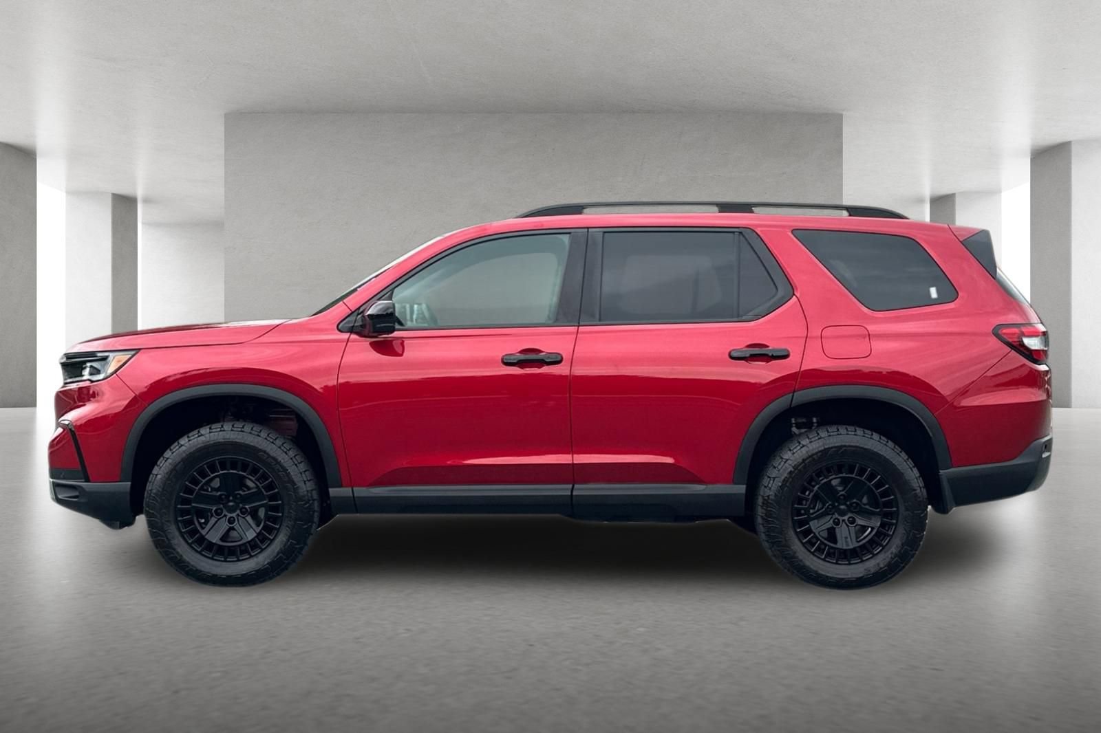 Used 2025 Honda Pilot TrailSport image 7