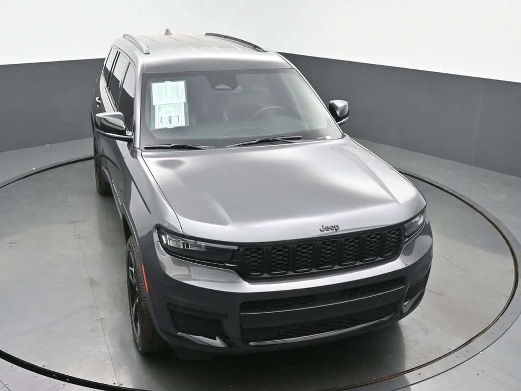 Used 2023 Jeep Grand Cherokee L Laredo AWD/4WD image 45