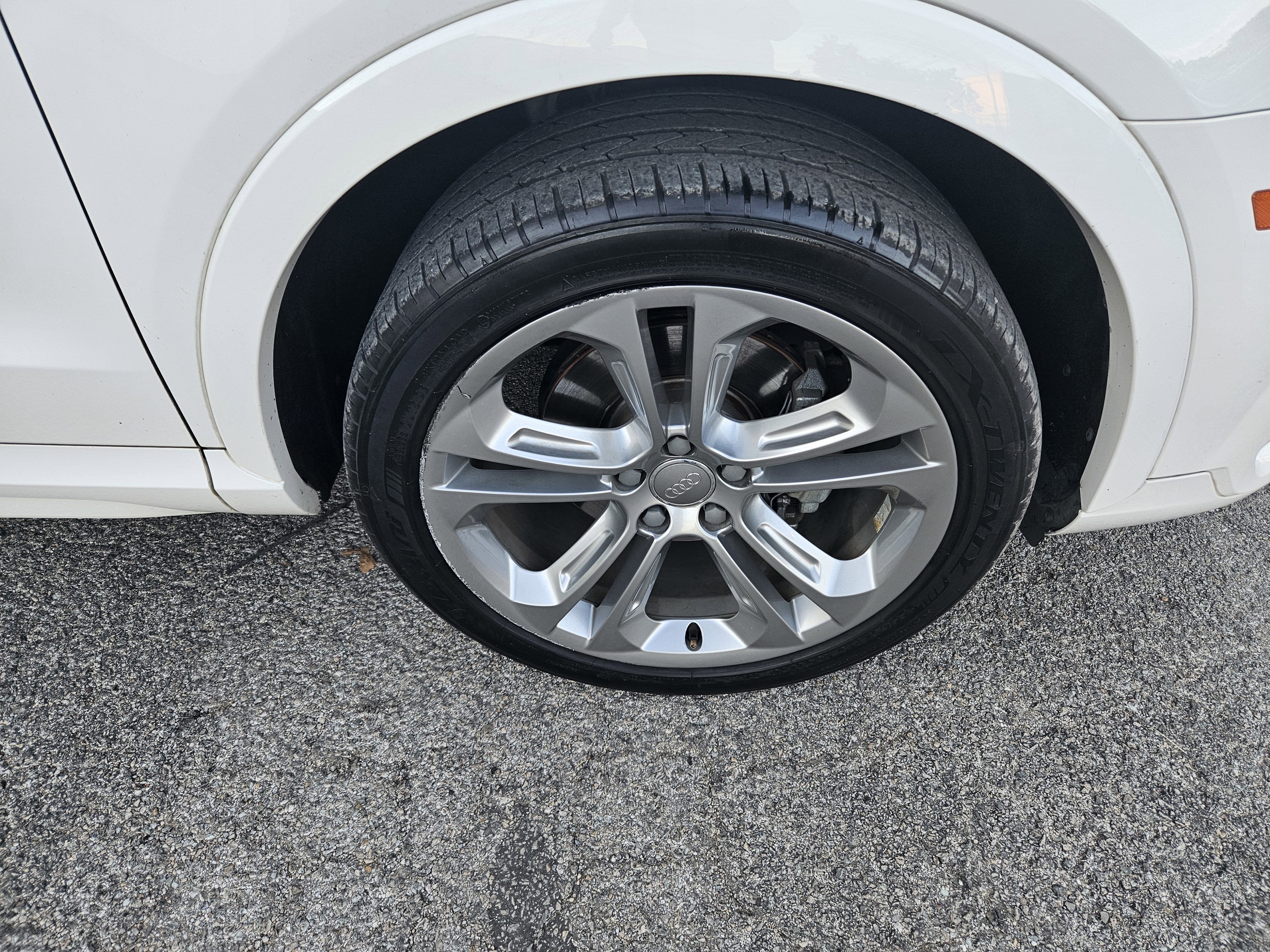 Used 2016 Audi Q3 2.0T Premium Plus image 32