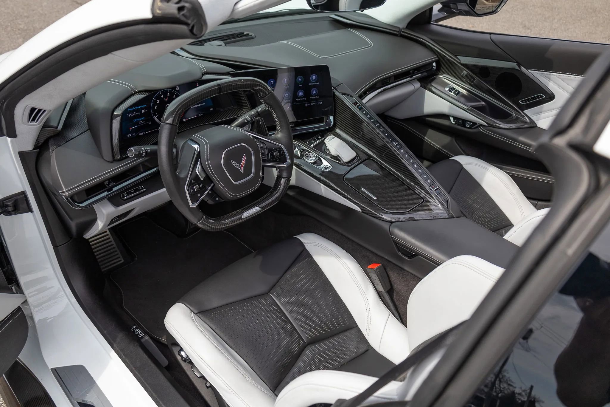 Used 2023 Chevrolet Corvette Z06 w/ Engine Appearance Package image 67