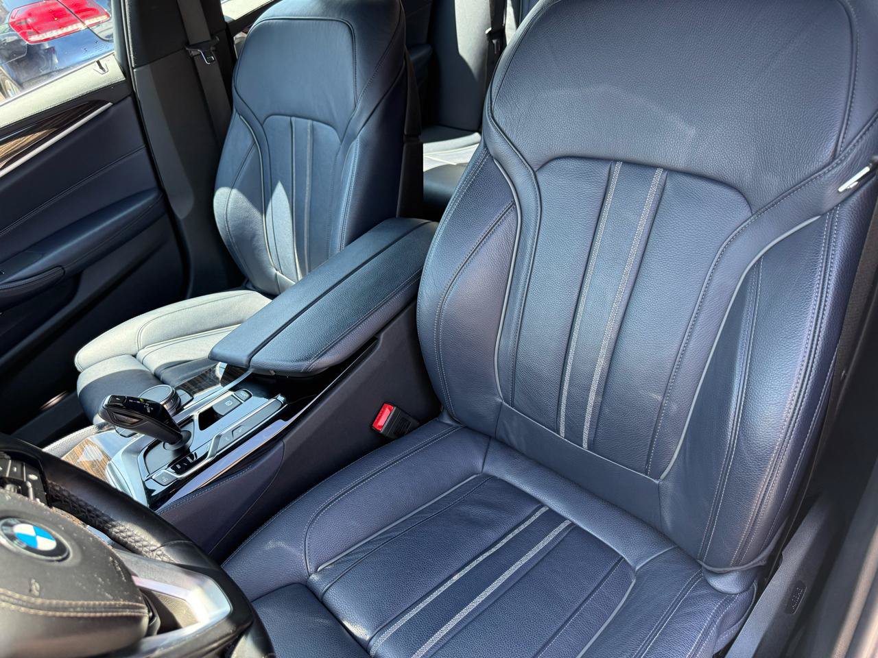 Used 2018 BMW 530e xDrive AWD/4WD image 8