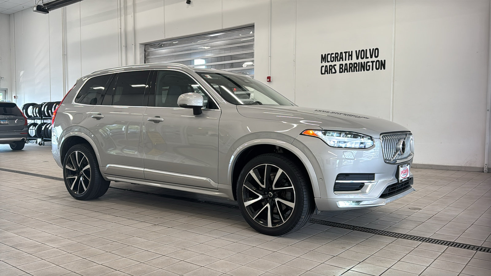 Used 2023 Volvo XC90 B6 Plus w/ Protection Package AWD/4WD image 3