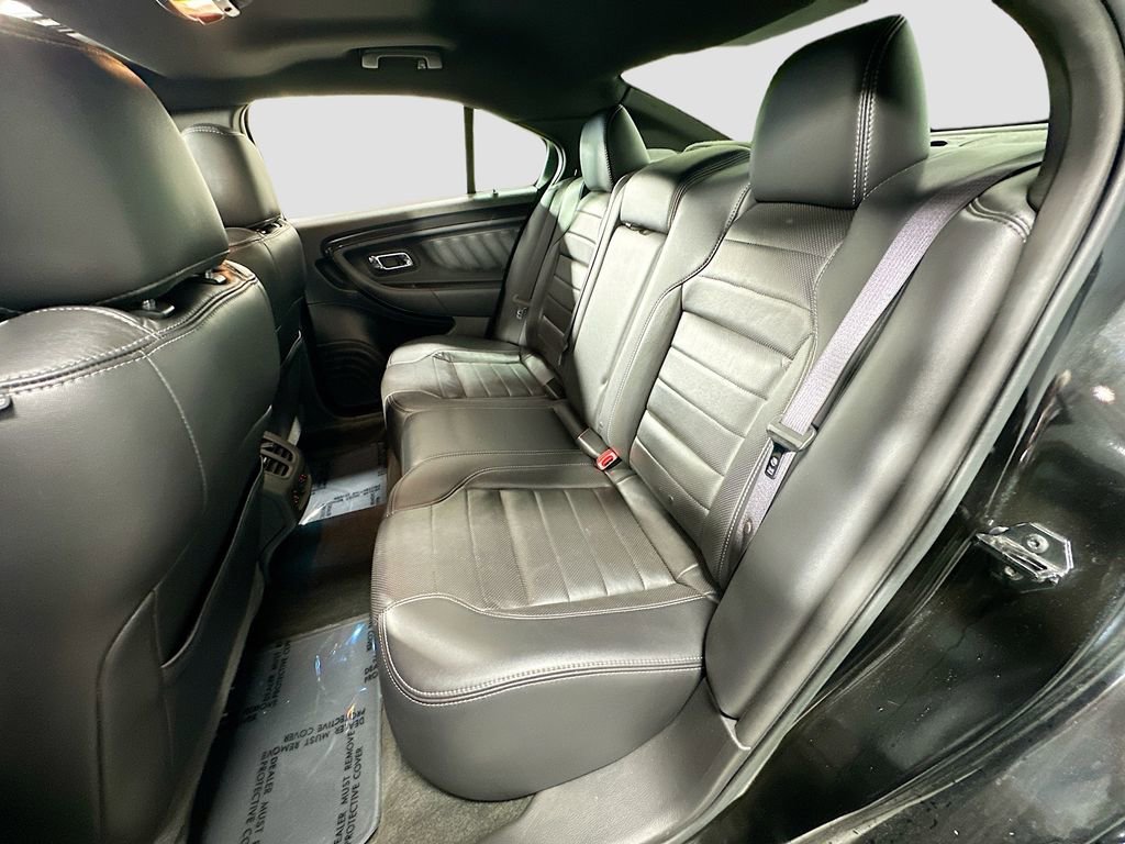 Used 2013 Ford Taurus SHO image 27