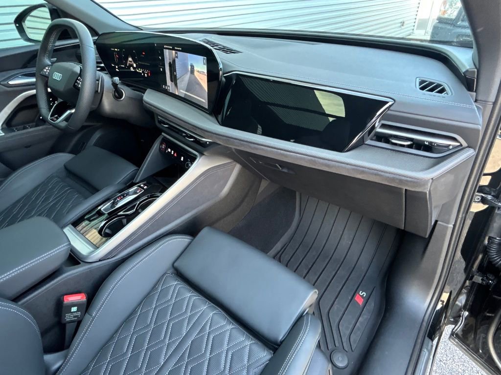 Certified 2025 Audi SQ5 Premium Plus w/ Premium Plus Package image 49