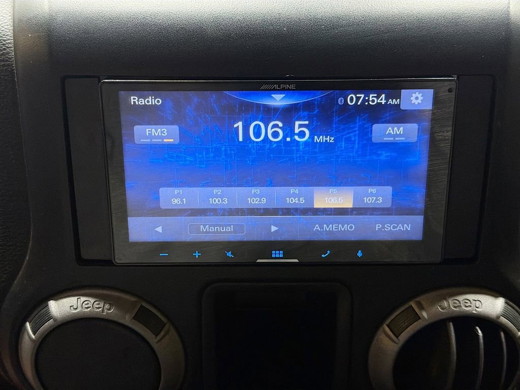 Used 2013 Jeep Wrangler Sport image 28