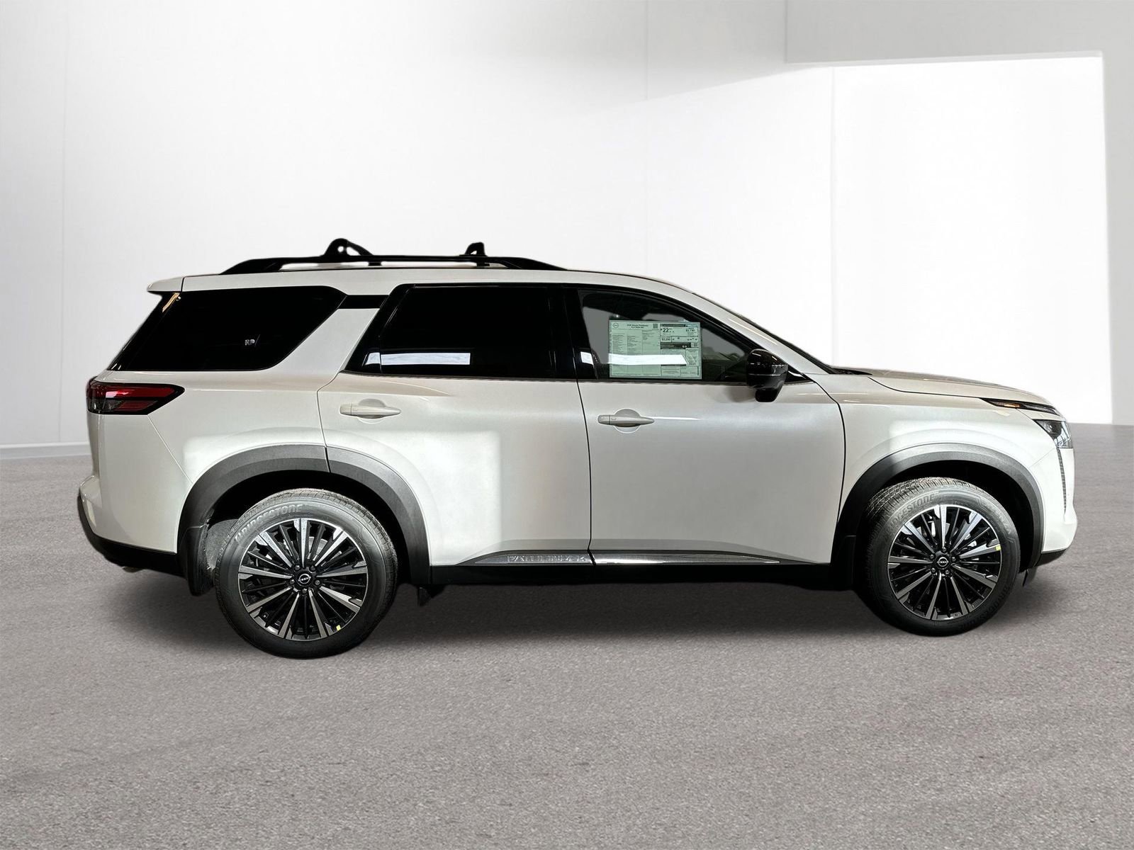 New 2026 Nissan Pathfinder Platinum AWD/4WD image 35