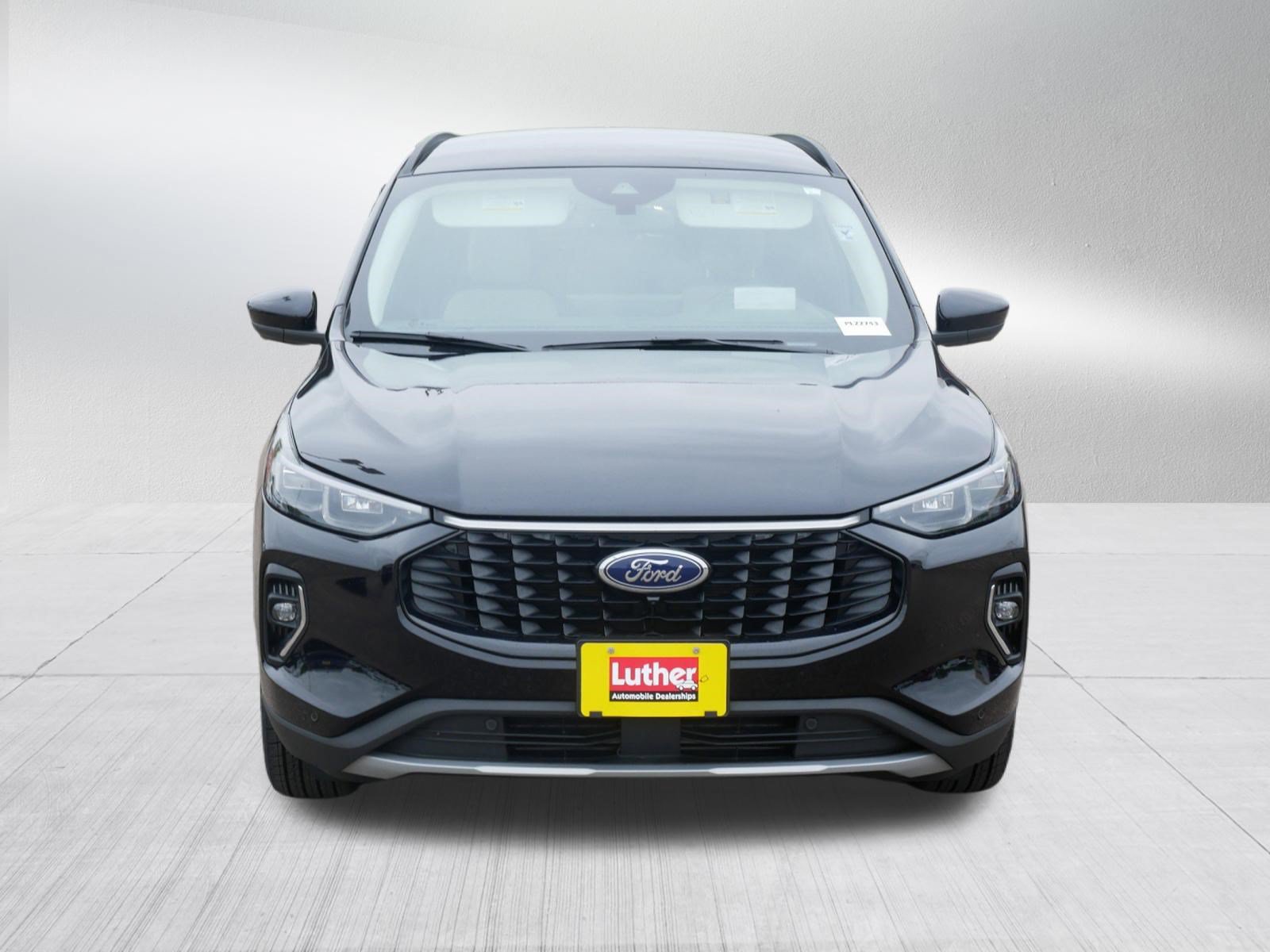 Certified 2023 Ford Escape Platinum w/ Premium Technology Package AWD/4WD video 2