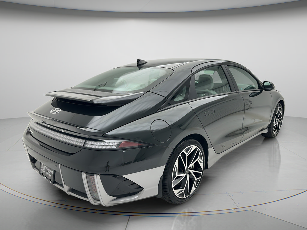 Used 2024 Hyundai Ioniq 6 SEL AWD/4WD image 4