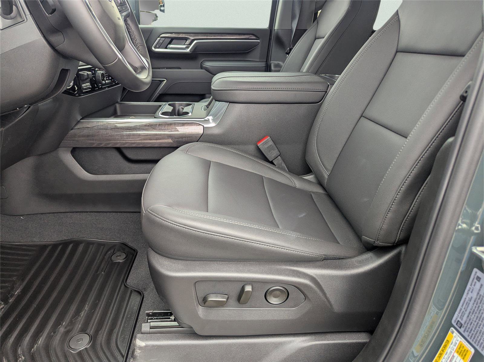 New 2026 Chevrolet Silverado 2500 LTZ w/ LTZ Plus Package image 16