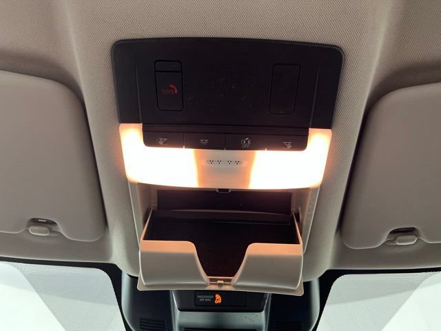 Used 2025 Nissan Rogue SV FWD image 33