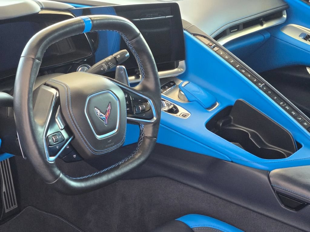 Used 2021 Chevrolet Corvette Stingray Premium Cpe w/ Z51 Performance Package RWD image 17