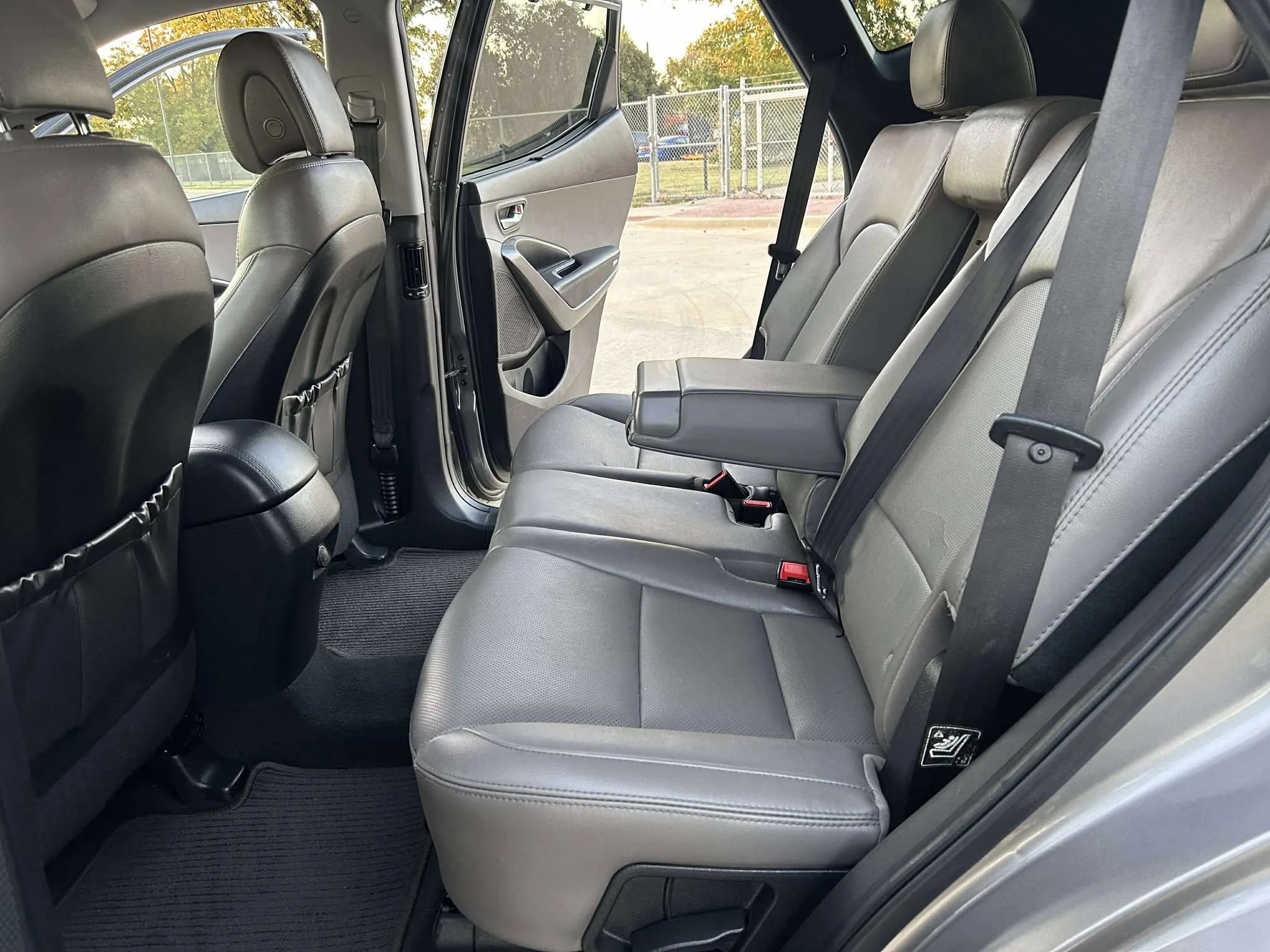 Used 2017 Hyundai Santa Fe Sport FWD image 26