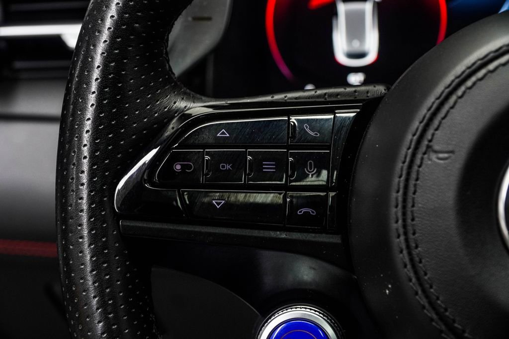 Used 2024 Maserati Grecale Trofeo image 38