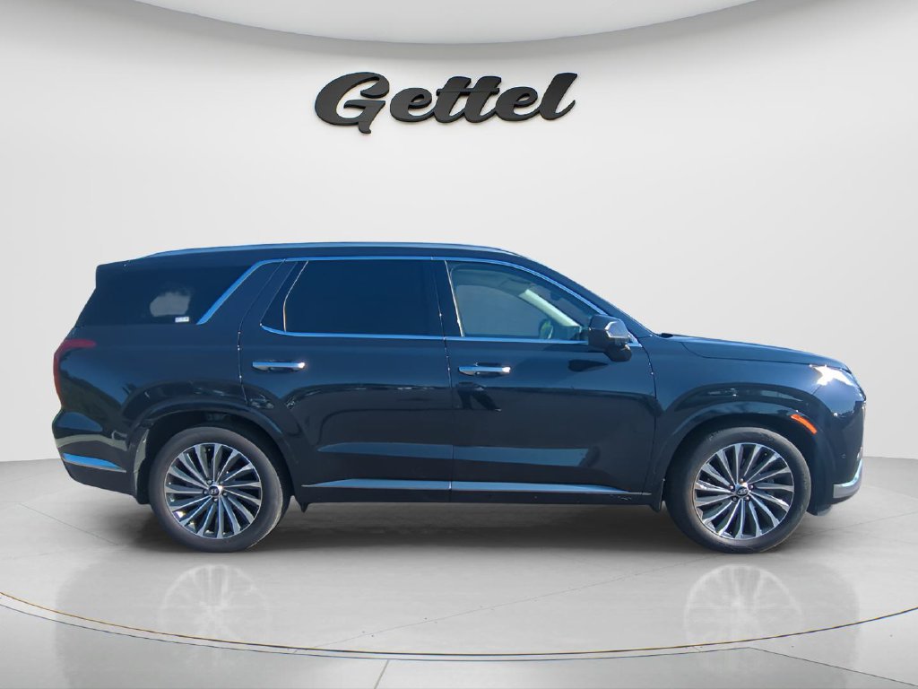 Used 2024 Hyundai Palisade Calligraphy FWD image 4