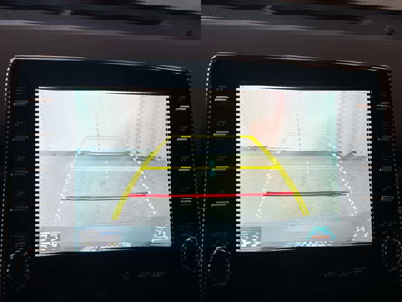 Used 2021 Toyota Avalon XLE image 17