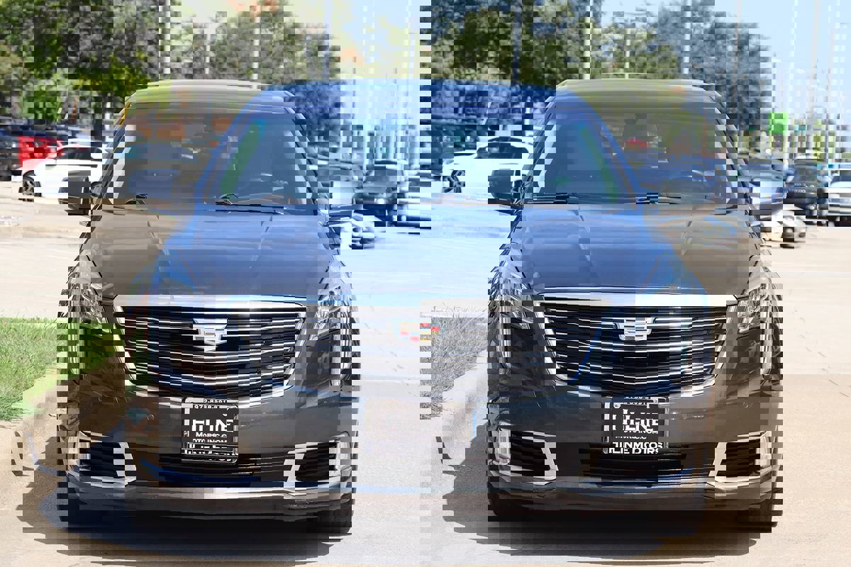 Used 2019 Cadillac XTS Luxury image 3