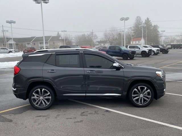 Used 2019 GMC Terrain Denali w/ Advanced Safety Package image 6