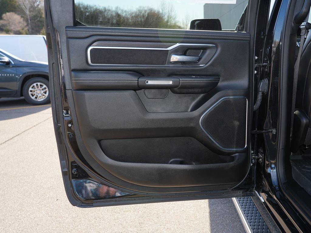 Used 2025 RAM 1500 Laramie AWD/4WD image 20