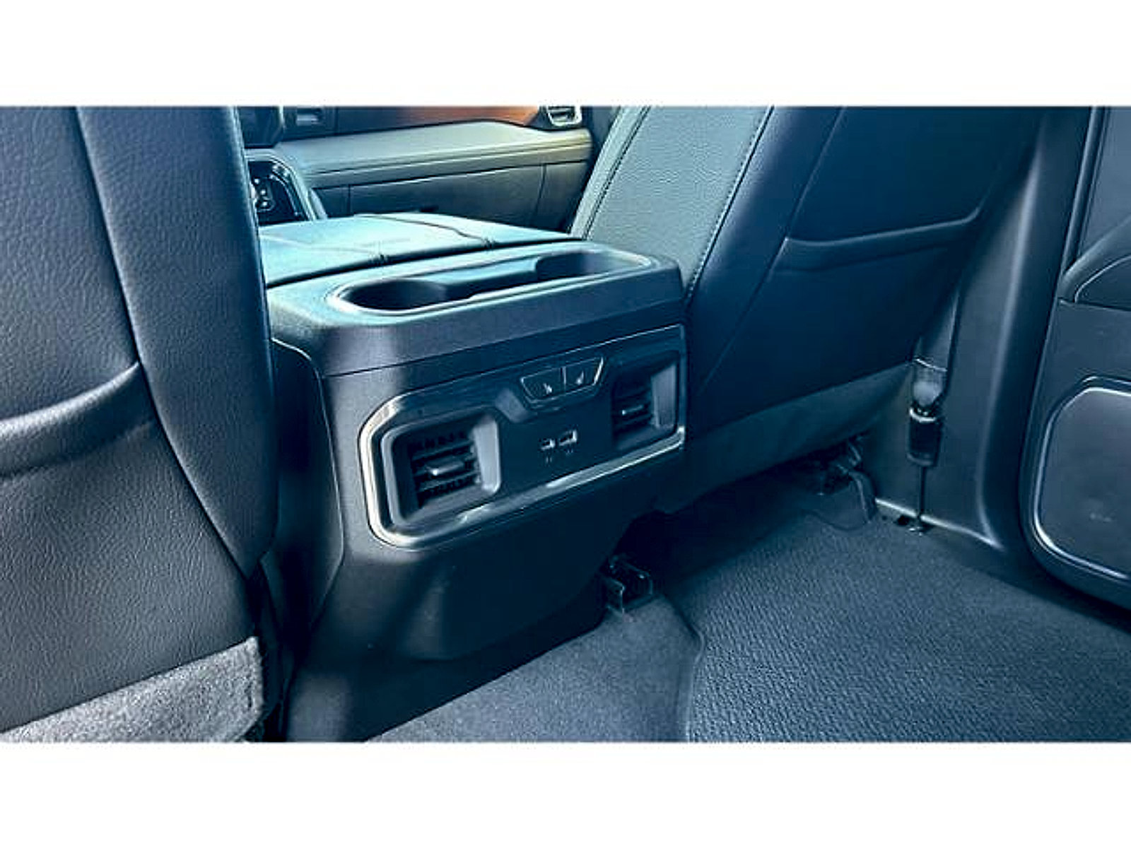 Used 2024 GMC Sierra 1500 Denali image 25