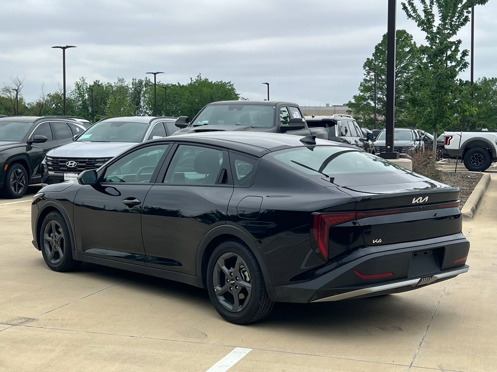 Used 2025 Kia K4 LXS FWD image 10