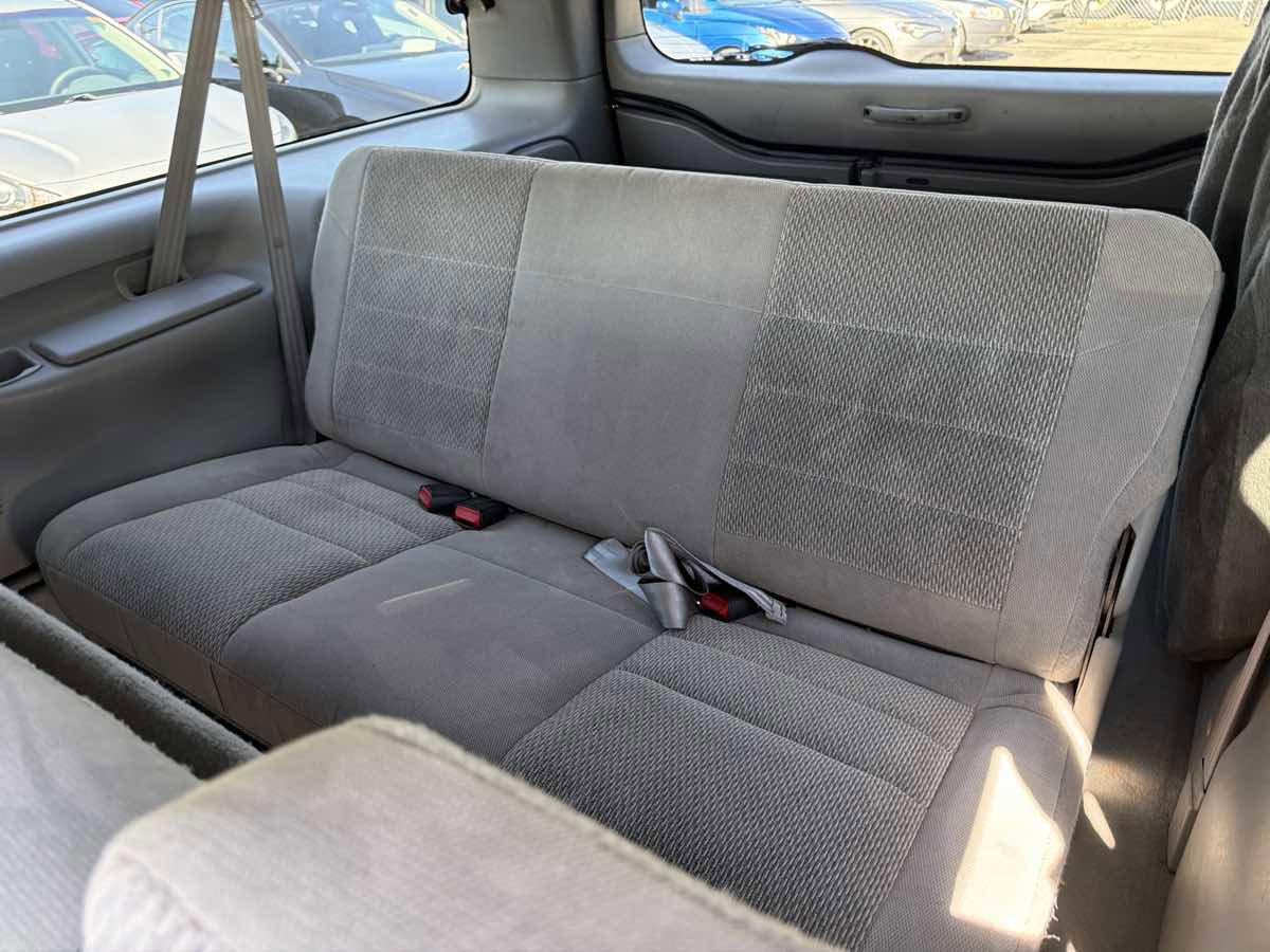 Used 2003 Ford Excursion XLT RWD image 17