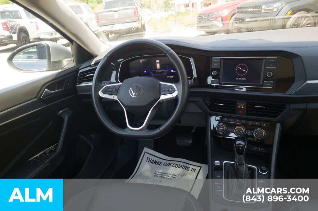 Used 2024 Volkswagen Jetta SE image 22