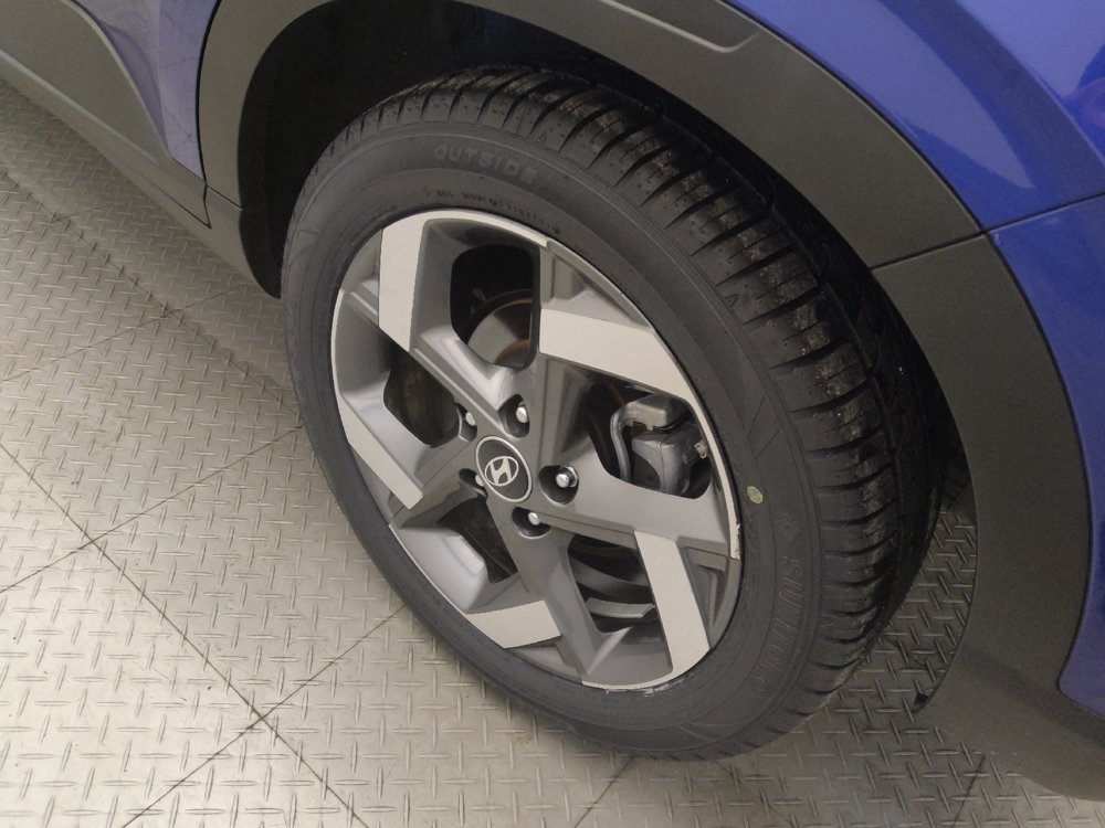 Used 2021 Hyundai Venue SEL FWD image 31
