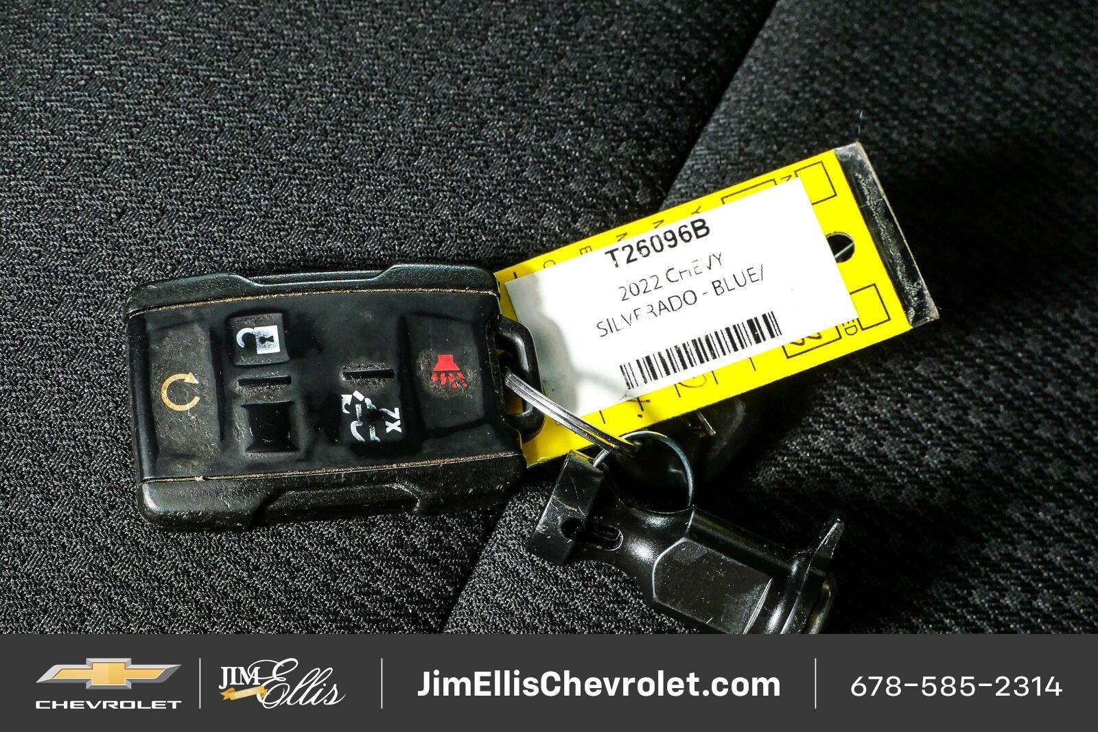 Used 2022 Chevrolet Silverado 1500 Custom AWD/4WD image 32