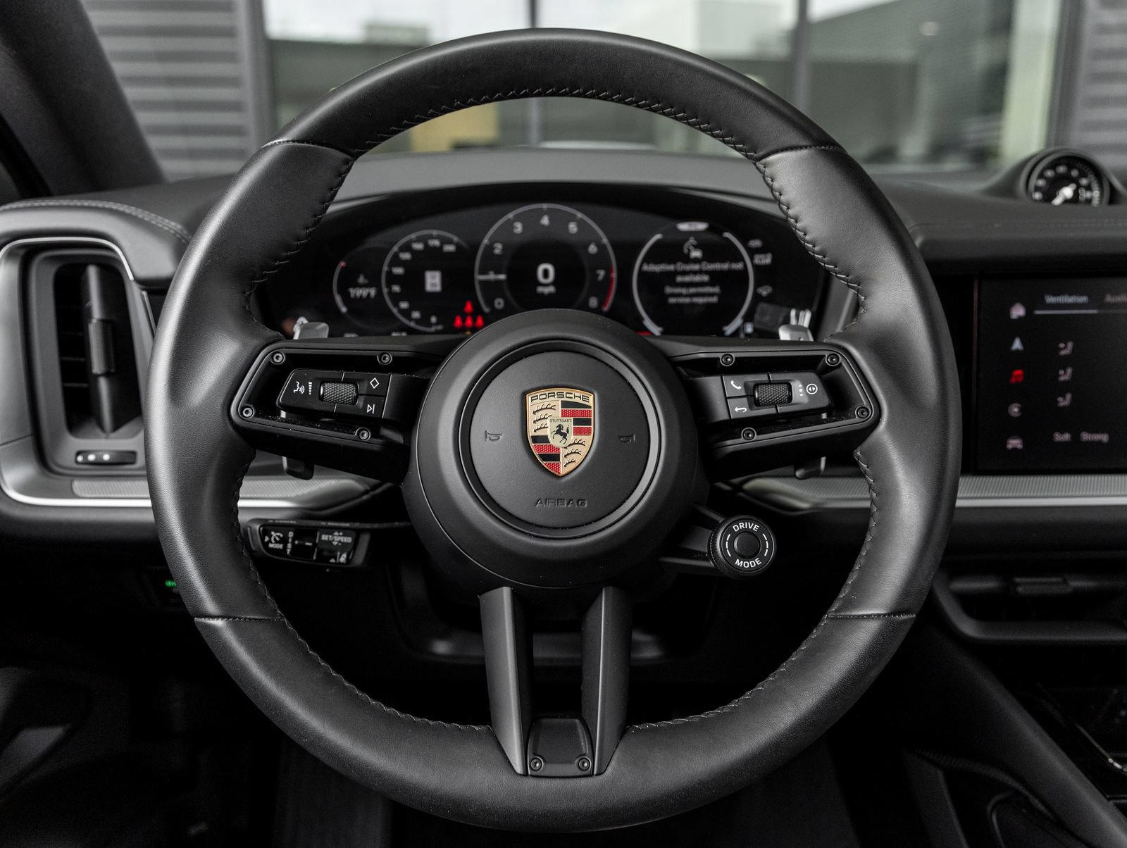 Certified 2025 Porsche Cayenne S AWD/4WD image 27