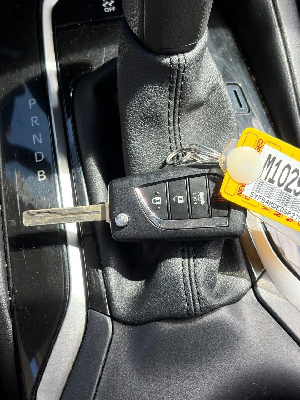 Used 2025 Toyota Corolla LE FWD image 12