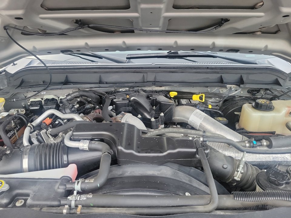 Used 2015 Ford F250 Lariat w/ Chrome Package image 20