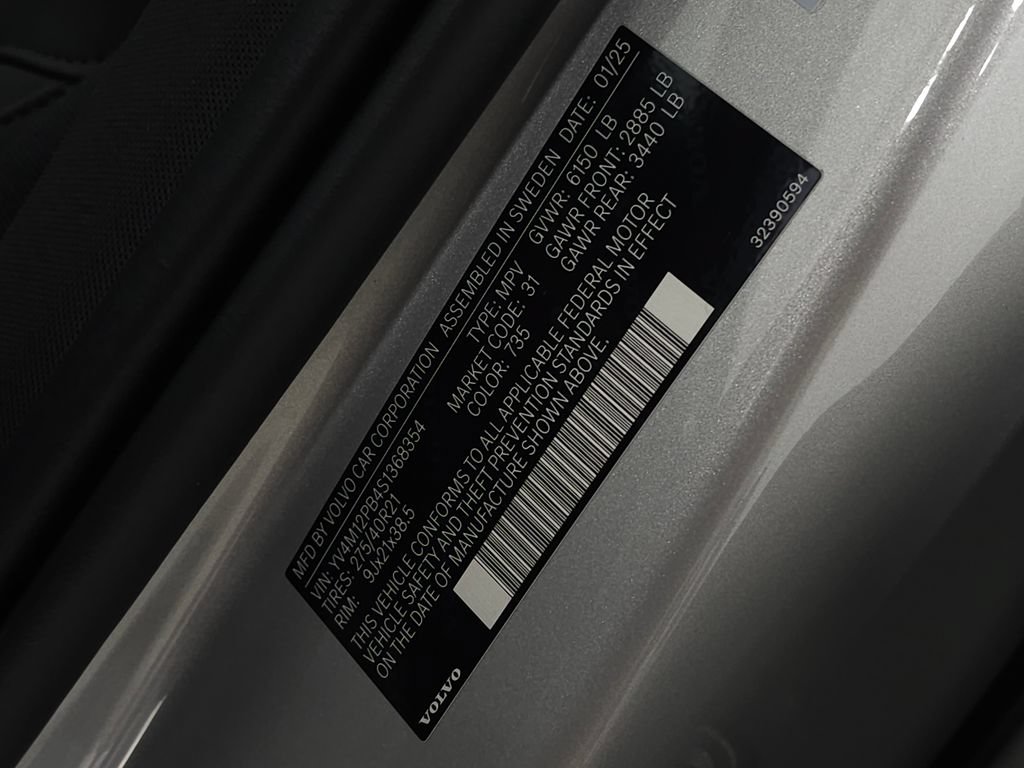 Certified 2025 Volvo XC90 B5 Plus AWD/4WD image 39