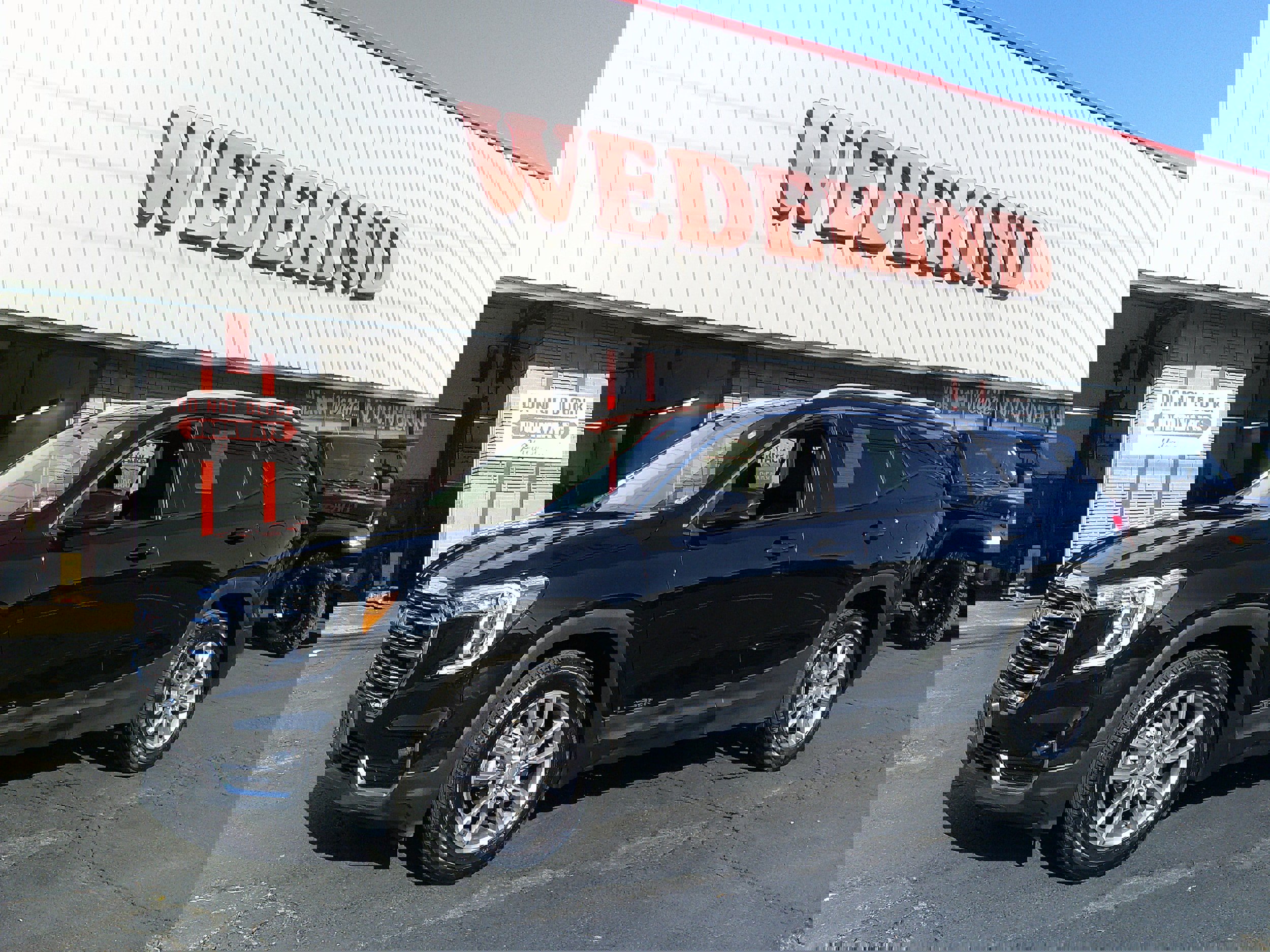 Used 2024 GMC Terrain SLT