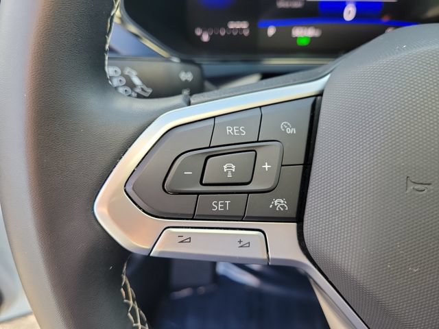 Certified 2023 Volkswagen Taos SE w/ Black Wheel Package FWD image 20