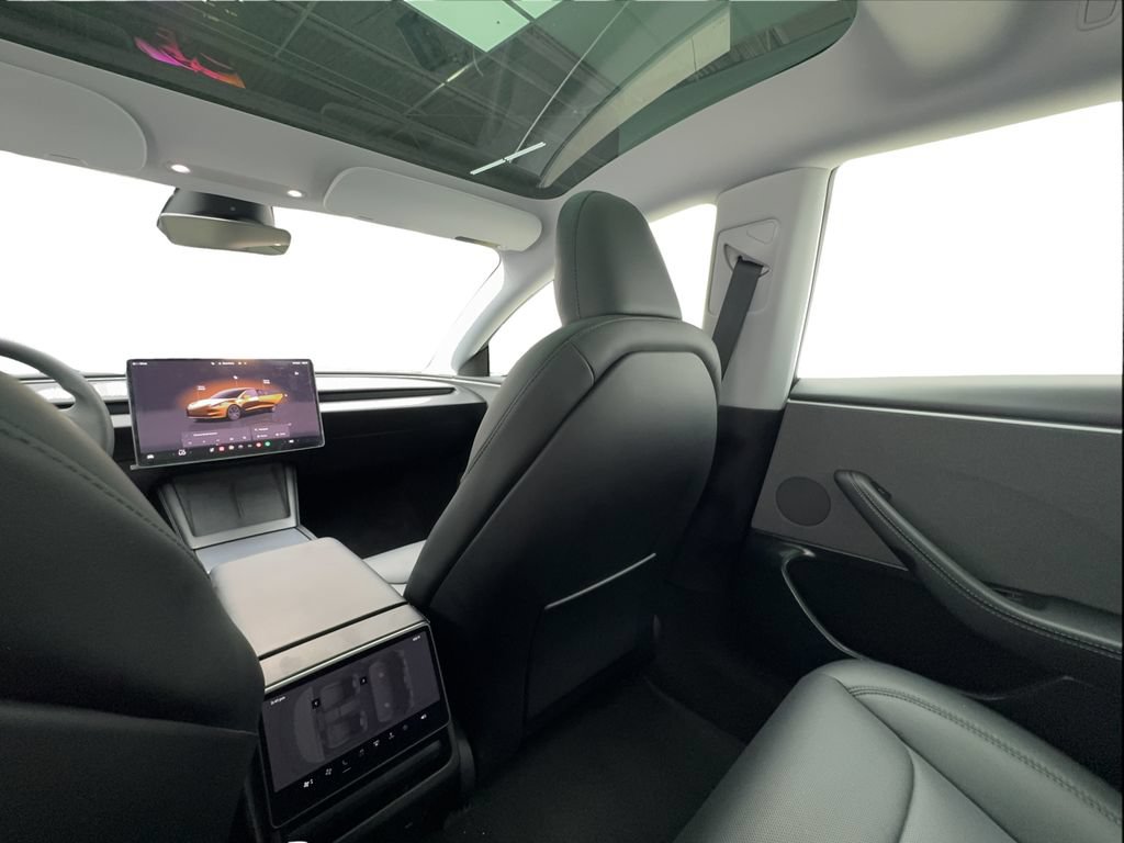 Used 2026 Tesla Model 3 RWD image 40