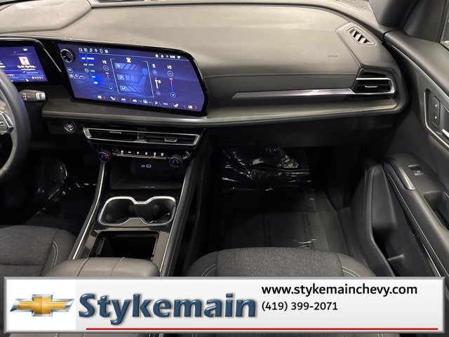 Used 2024 Chevrolet Traverse LT image 18
